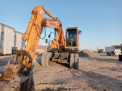 Ekskavator sotiladi hyundai 2011