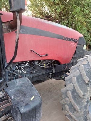 MXM140 traktor sotiladi