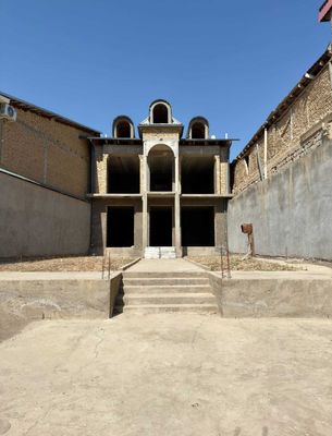 Продаётся дом (коробка) в центре Луначарского