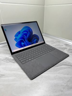 Microsoft Surface Laptop 3 Alcantara 13.3 2K i7 1065G7 16Gb/256GB