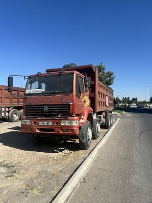 sinotruk samosval