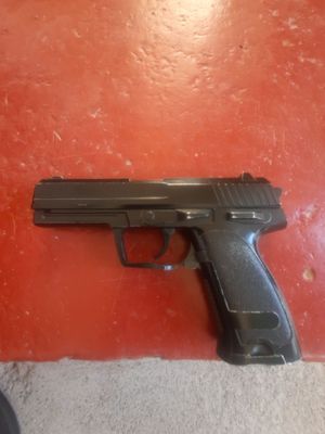 Metal pistolet C 2 sotiladi