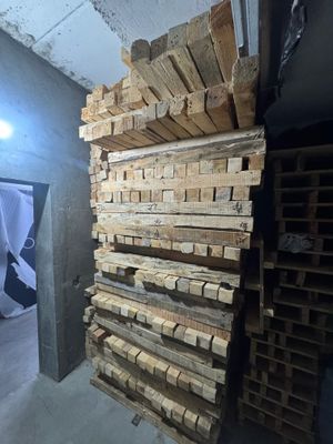 Тахта, паддон, брус, балка сотилади