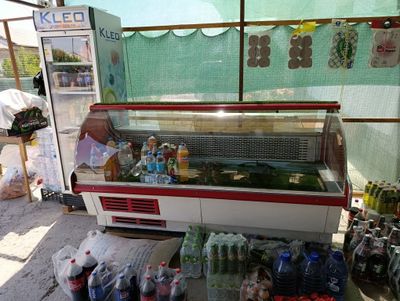 Muzlatgich sotiladi