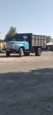 Zil 130 yurip turipti