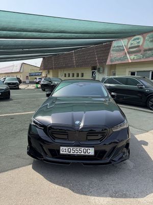 Bmw i 5 2025 yil kirasksi toza holati idyal murojat uchun telfon qilin