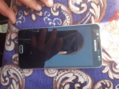 Samsung Galaxy J 7