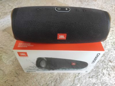 Портативная колонка JBL CHARGE 4 НЕ РАБОЧАЯ
