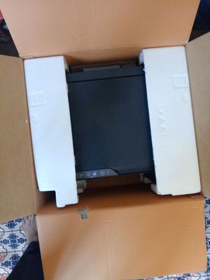 Epson 3250 holati yangi 190$ narxi kelishiladi