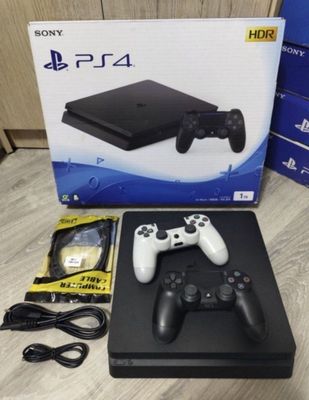 Playstation 4 slim - 1 tb с топ играми в идеальном состоянии