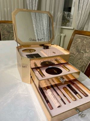 Kosmetik nabor