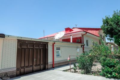 Продается 2х этажный дом на участке в центре г.Джума, Пастдаргом; 7,5