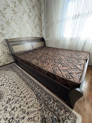 Шкаф и кровать продам!