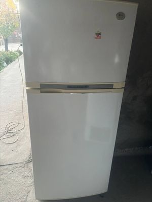 Продаю халадельник дайво работает харошо