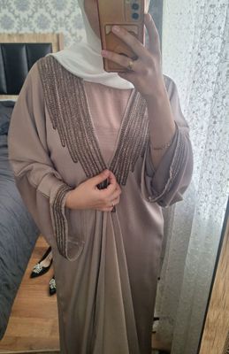 Abaya Dubaydan olib kelingan