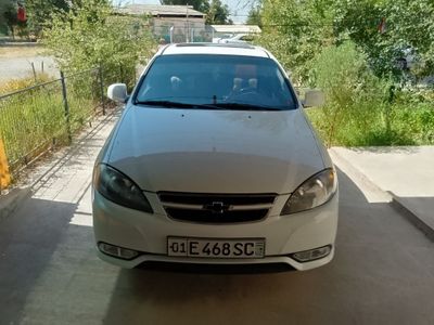 Жентра белого цвета