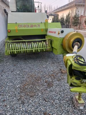 Claas markant 55