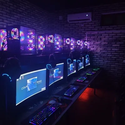 Манитор самсунг 27 70 гц сотилади 10 та бор б/у састайхолати йахши !