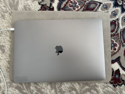 Macbook pro 2019