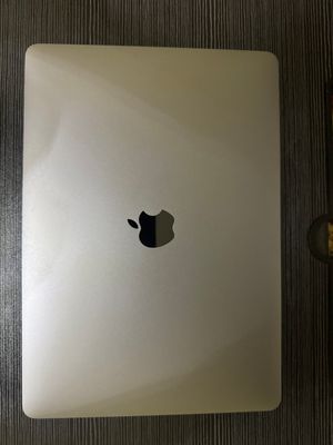 Macbook pro ideal sostayena