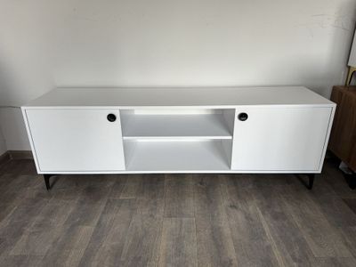 Tv tumba mdf pvx kromka metalichskiy noshka vse kachestva