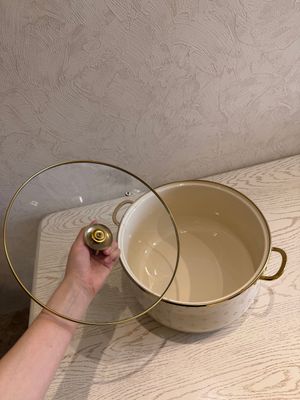 Кастрюля NIKEL 10.л трехслойное эмалевое покрытие