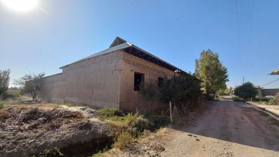 Ховли сотилади срочно курилиши битмаган пахтачи туманида нархини келиш