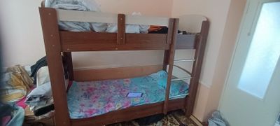 karavat taxtali 2 etaj xolati alo
