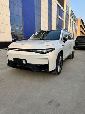 Leapmotors c16 kuruf 2025 yil RASMI AVTOSALON