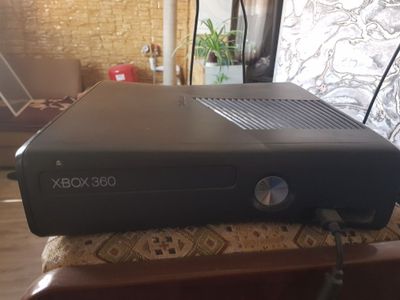 XBOX 360 игровая консоль