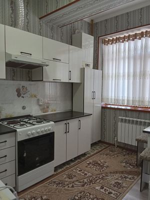 Квартира сдаётся 1комнатная 3этаж новая дом Мегамаркет