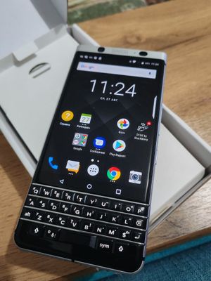Продаётся новый Blackberry Key one, IMEI не зарегистрирован
