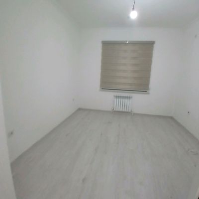 yashnabod olmos maxallada ijaraga kvartira bor
