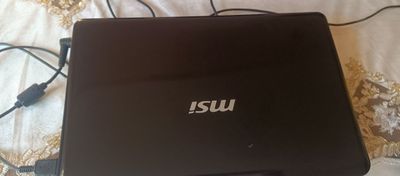 Продам нетбук msi u 250