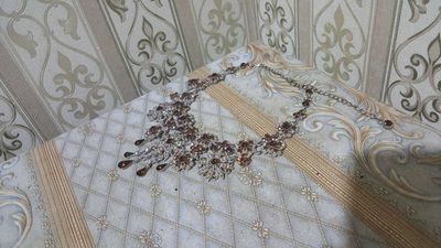 Продам колье (ожерелье)