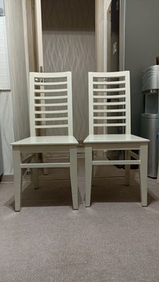 Продаются стулья 4 штуки. Стуллар сотилади 4 та