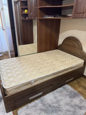 Продается кровать односпальная