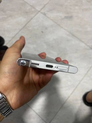 Samsung s22 ultra sotiladi
