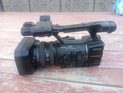 Sony NX5 video kamera sotiladi