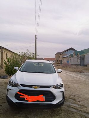 trecker2 satiladi srochna