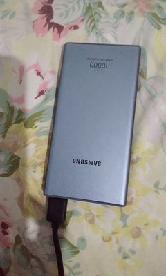 powerbank sotiladi 10000 mah yangi