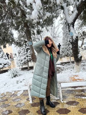 ayollar kiyimi kurtka 150 kastyum wim 200 kofta 80