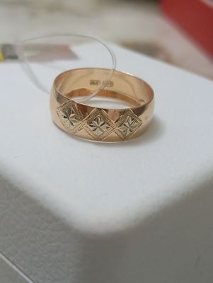 Tilla uzuk 585 proba yangi