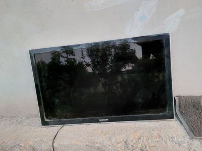 Теливизор Samsung на запчасти