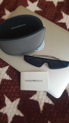 Солнцезащитные очки Emporio Armani