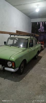 Maskvich 412 sotiladi
