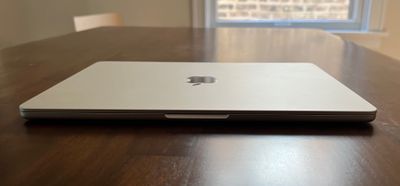 MacBook Air M1 15.1.1 (24B91)