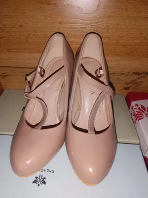 Туфли на каблуках