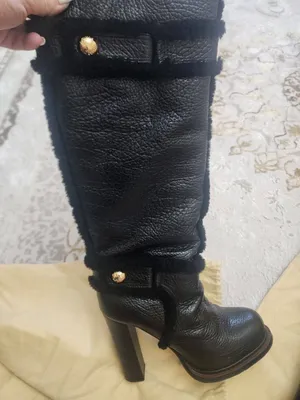 Строго оригинальные сапоги от Louis Vuitton