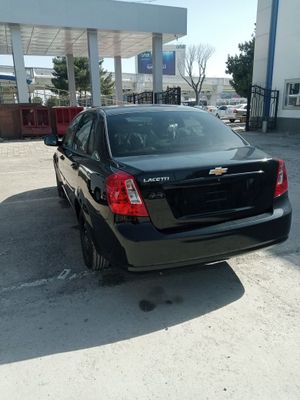 Продается черный lacetti